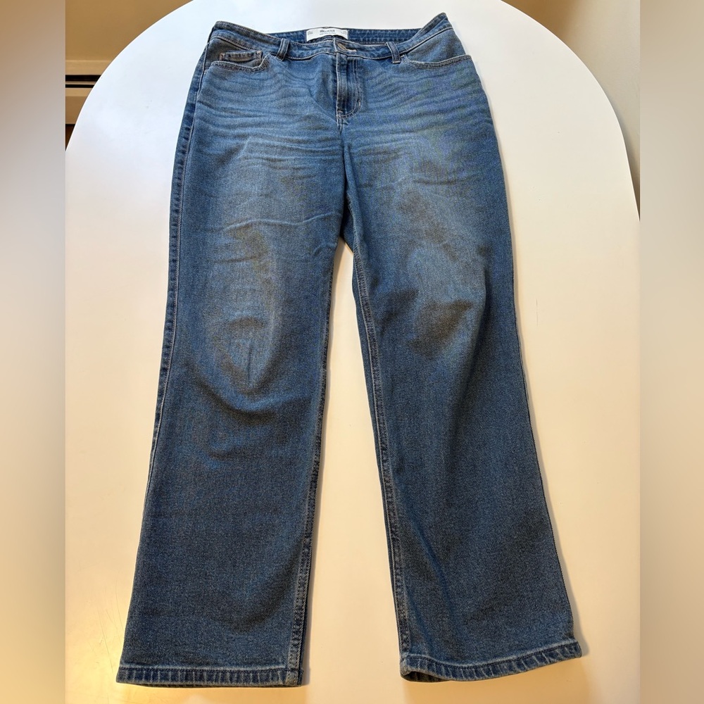 Hollister High Rise Straight Leg Jeans